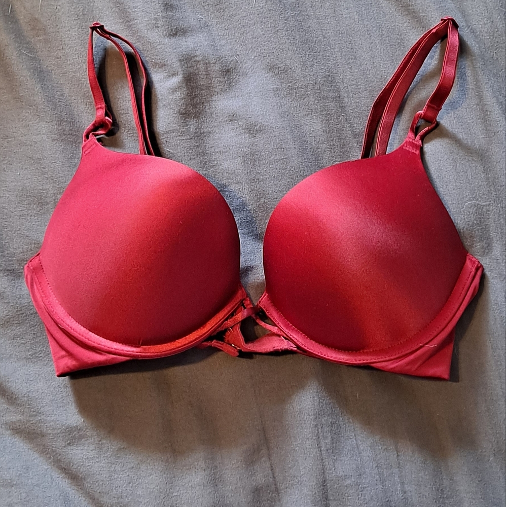 32C Victoria's Secret Bombshell Plunge Red Bra